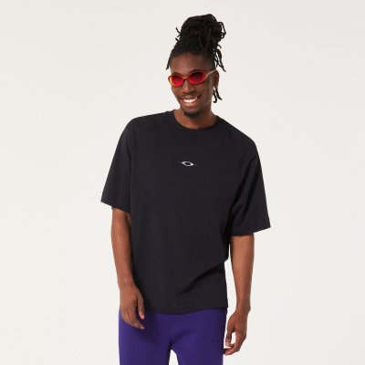 STACKED METAL TEE