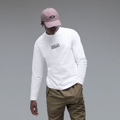 ANIMATRONIC FROG LS TEE