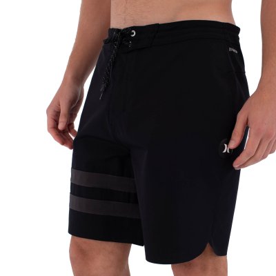 PHNTM BLCK PRTY RNGD 18