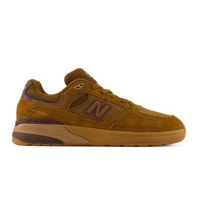 Numeric Andrew Reynolds 933